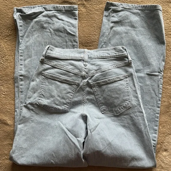 Universal Thread Jeans - Picture 5 of 6